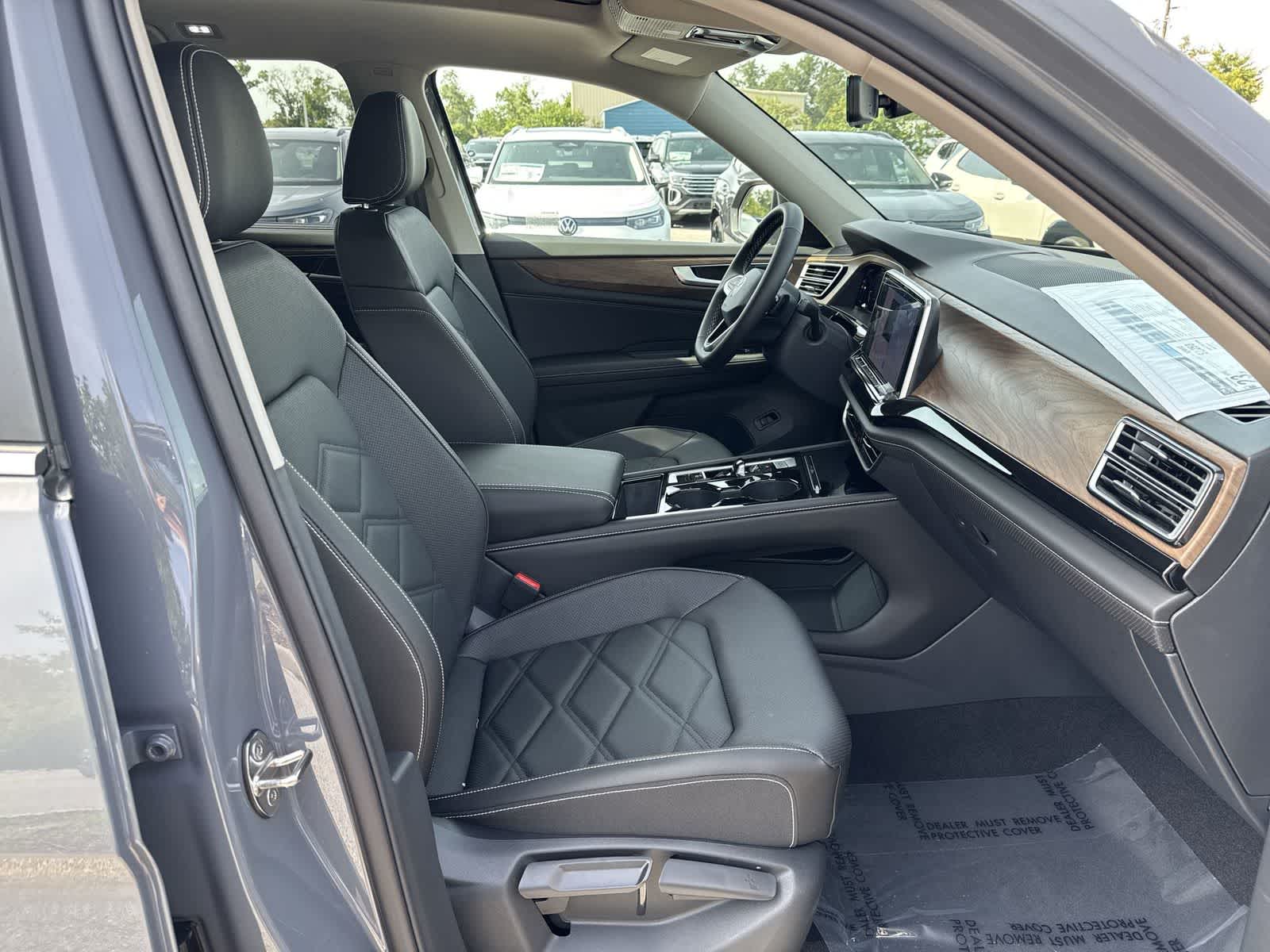 Volkswagen Atlas 2.0T SE con tecnología 2026