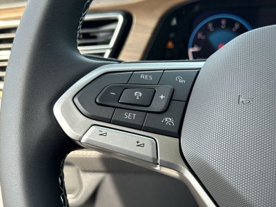Volkswagen Atlas 2.0T SE con tecnología 2026