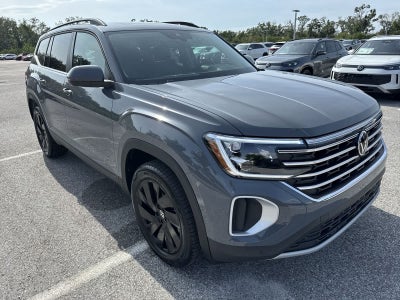 Volkswagen Atlas 2.0T SE con tecnología 2026