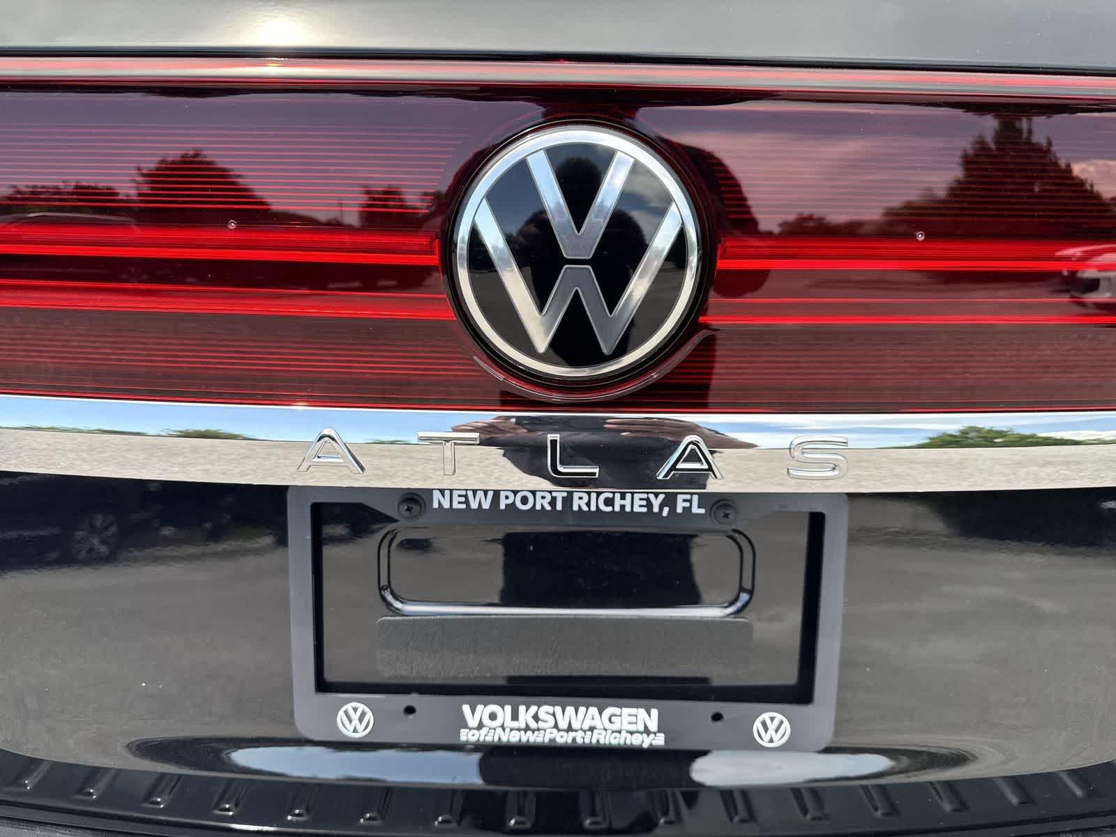 Volkswagen Atlas 2.0T SE con tecnología 2026