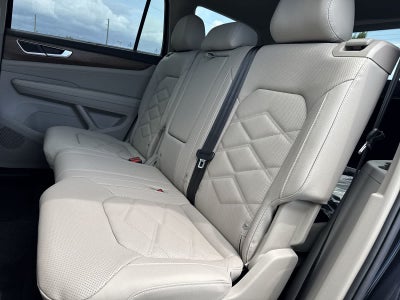 Volkswagen Atlas 2.0T SE con tecnología 2026