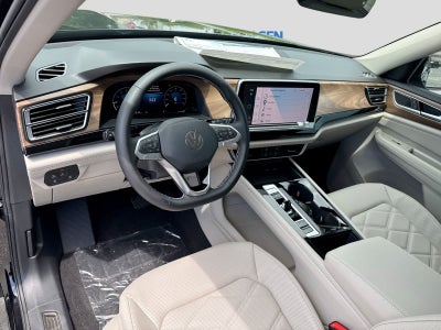 Volkswagen Atlas 2.0T SE con tecnología 2026