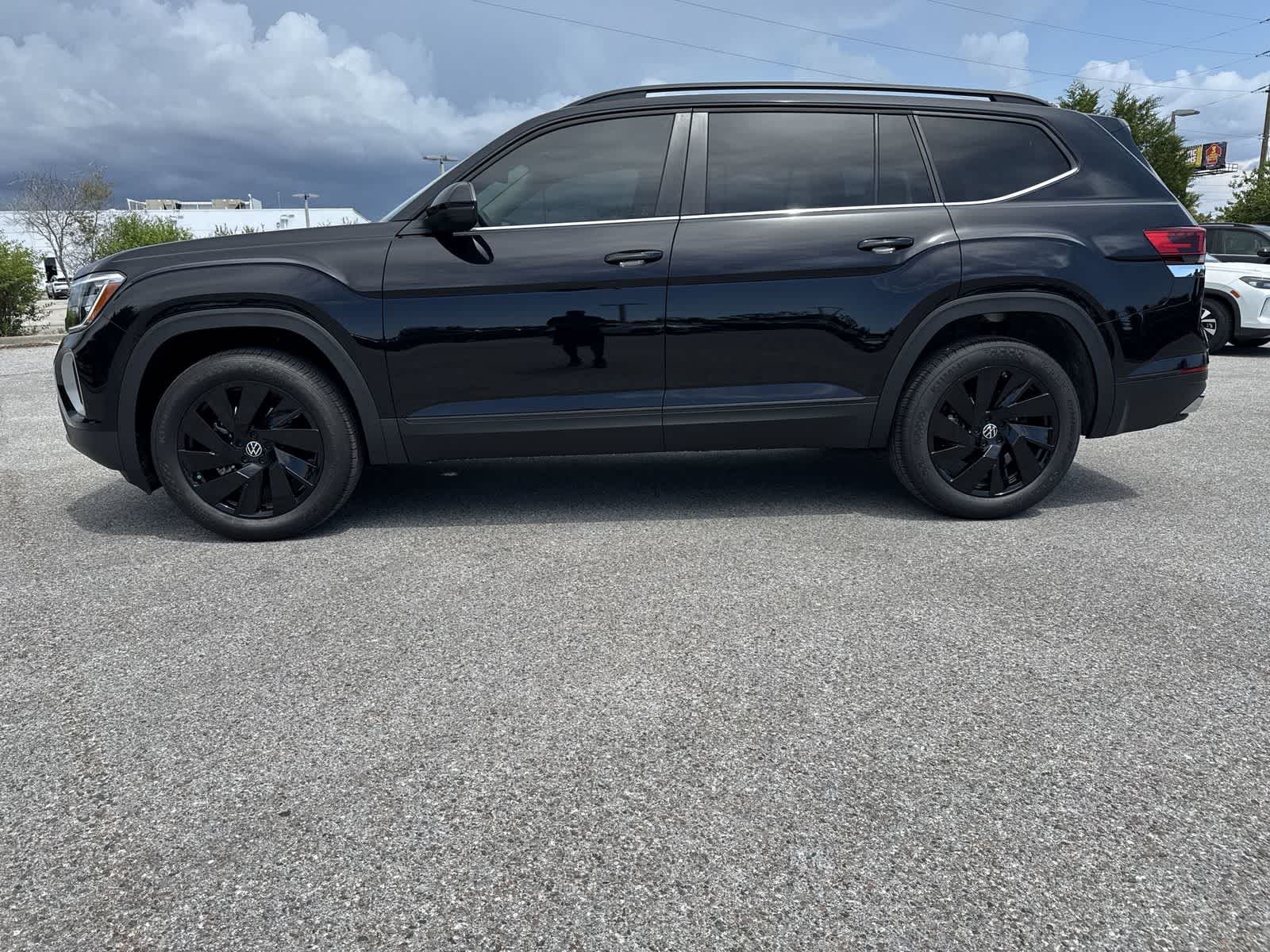Volkswagen Atlas 2.0T SE con tecnología 2026