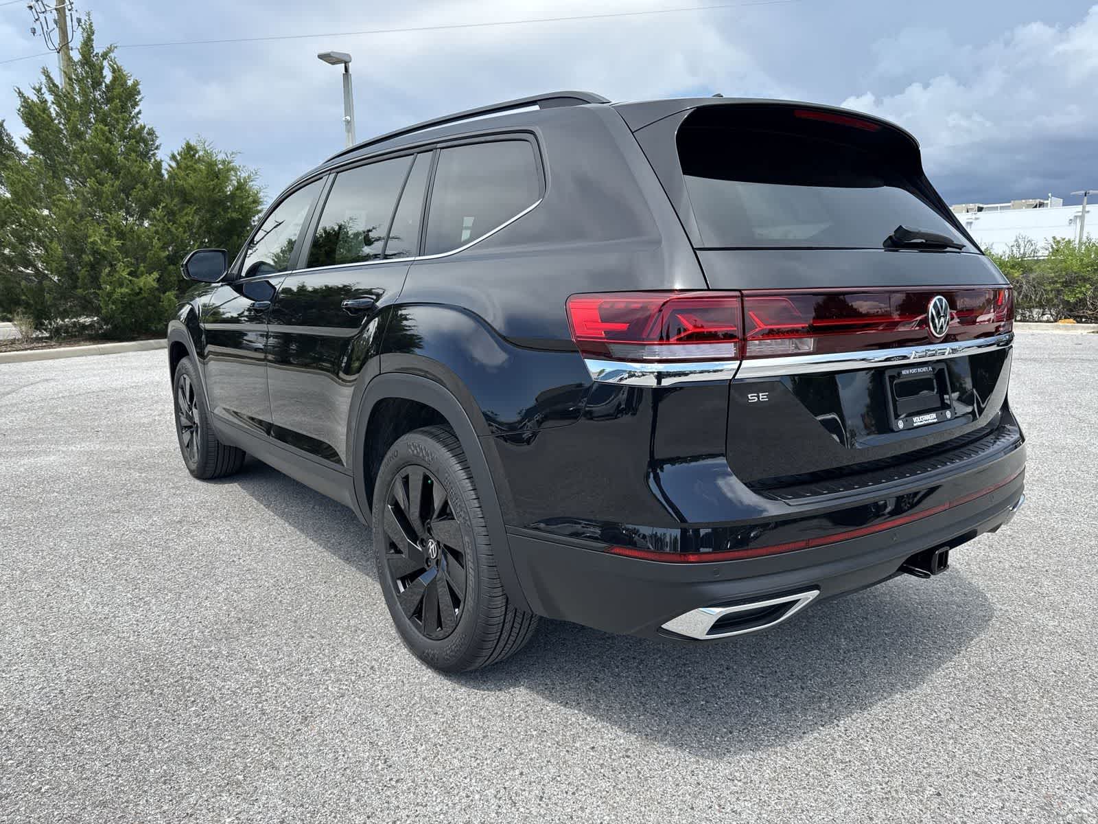 Volkswagen Atlas 2.0T SE con tecnología 2026