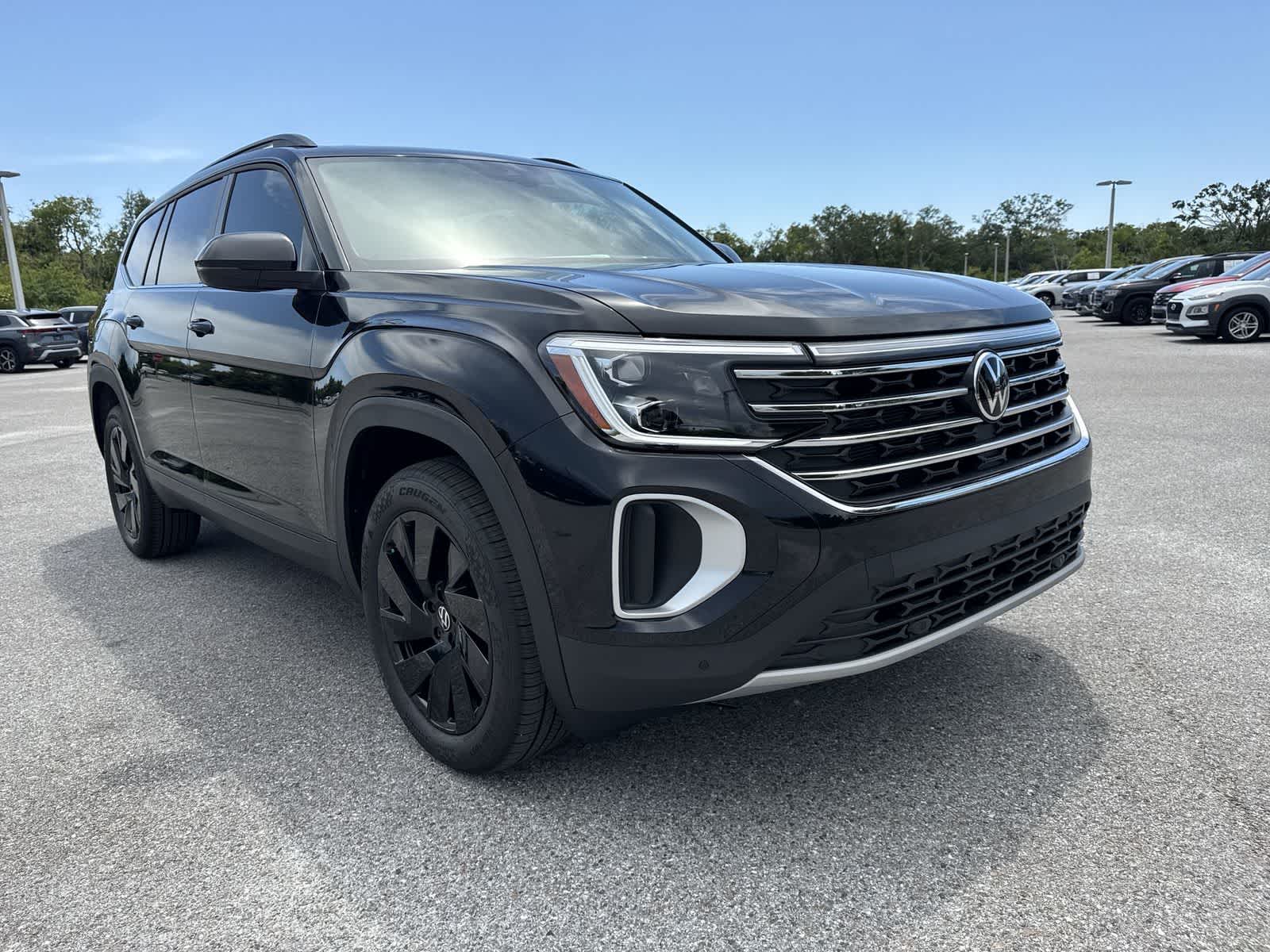 Volkswagen Atlas 2.0T SE con tecnología 2026