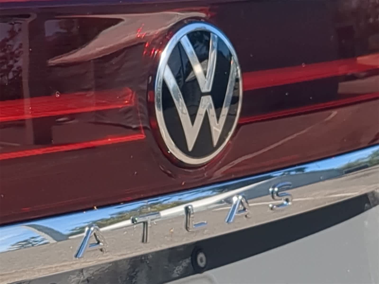 Volkswagen Atlas 2.0T SE con tecnología 2026