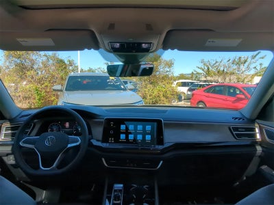 Volkswagen Atlas 2.0T SE con tecnología 2026