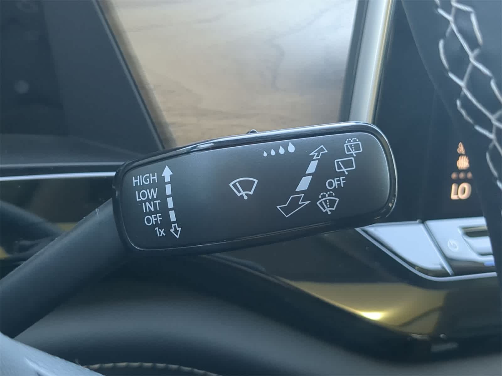 Volkswagen Atlas 2.0T SE con tecnología 2026