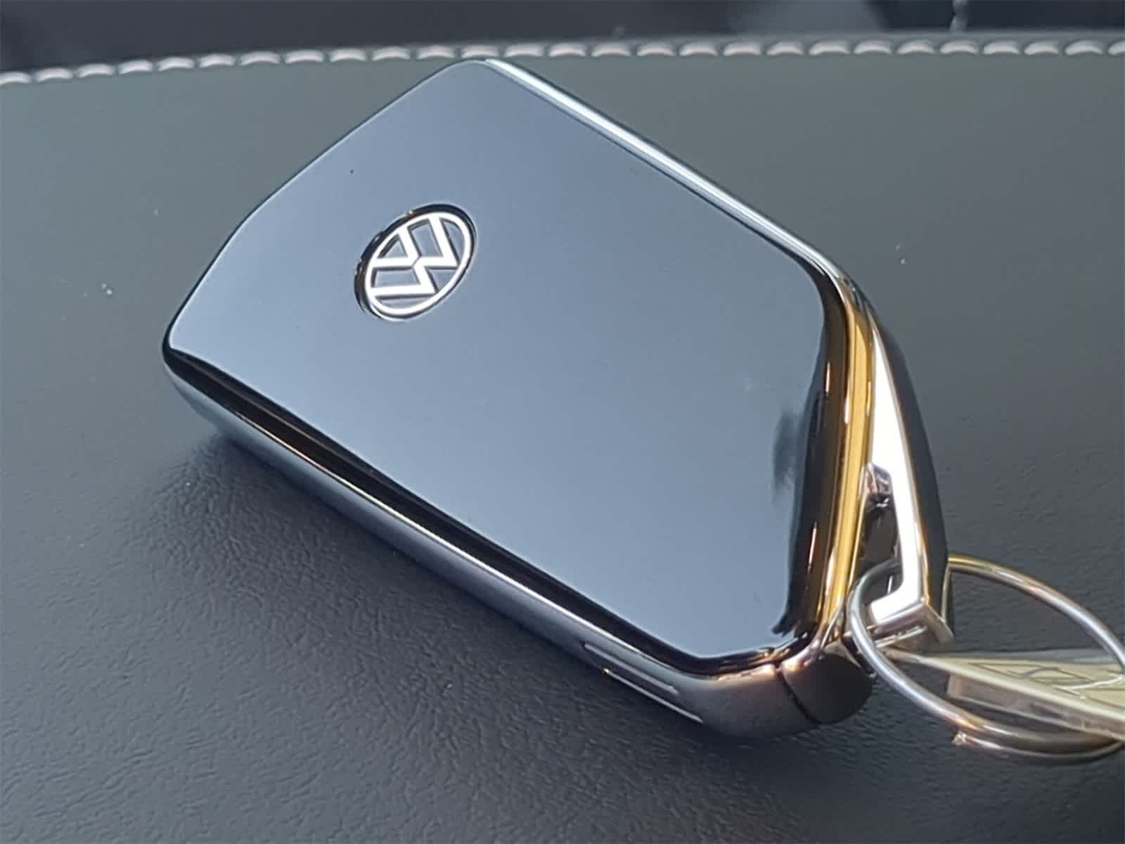 Volkswagen Atlas 2.0T SE con tecnología 2026