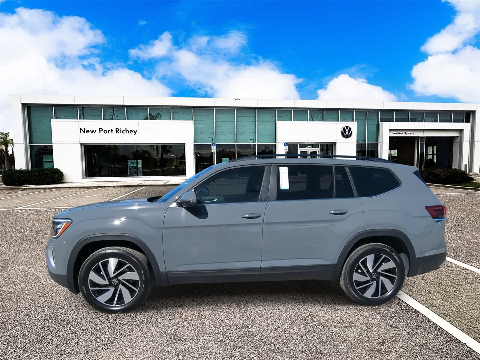 Volkswagen Atlas 2.0T SE con tecnología 2026