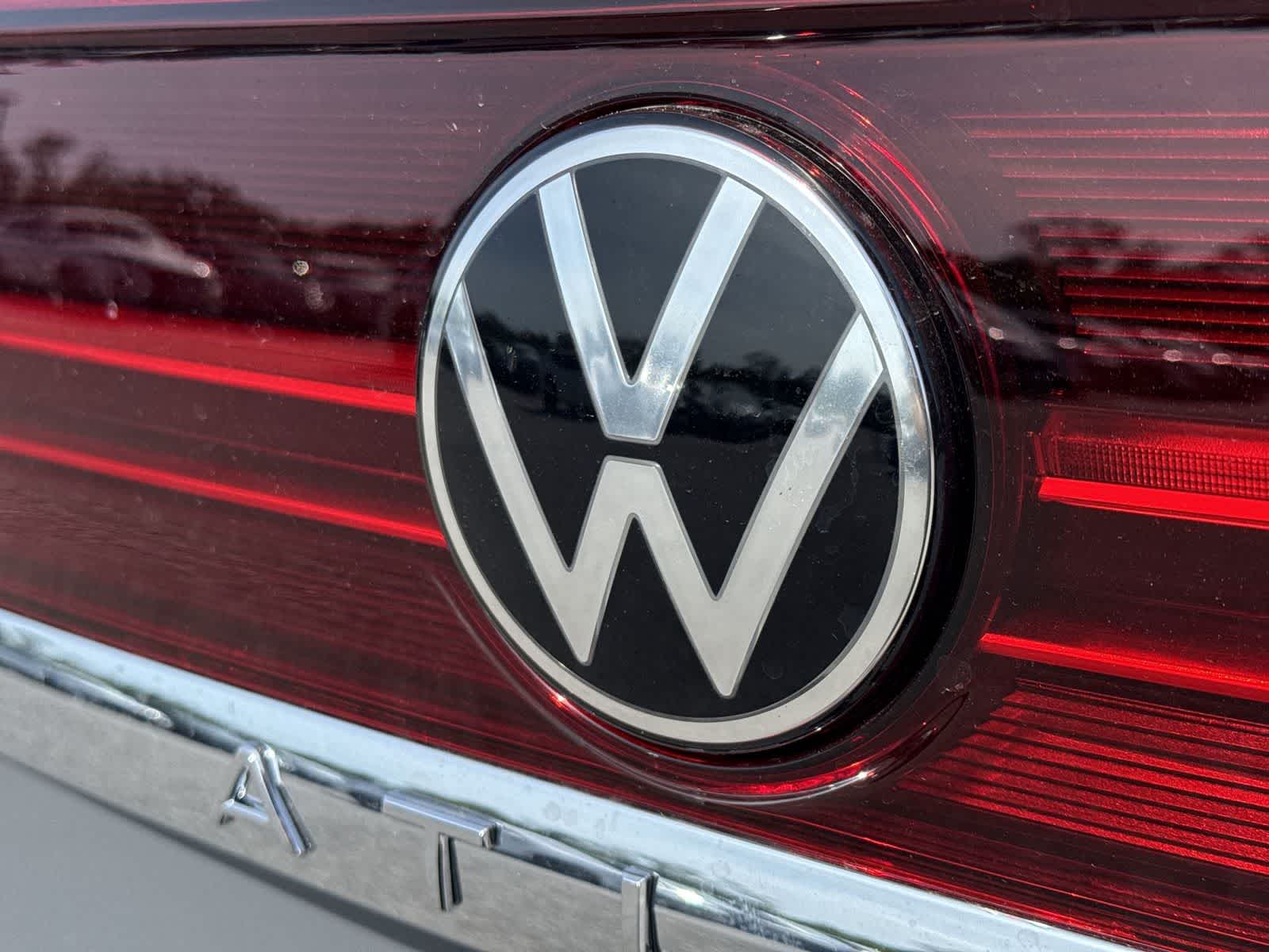 Volkswagen Atlas 2.0T SE con tecnología 2026