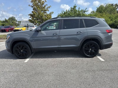 Volkswagen Atlas 2.0T SE con tecnología 2026