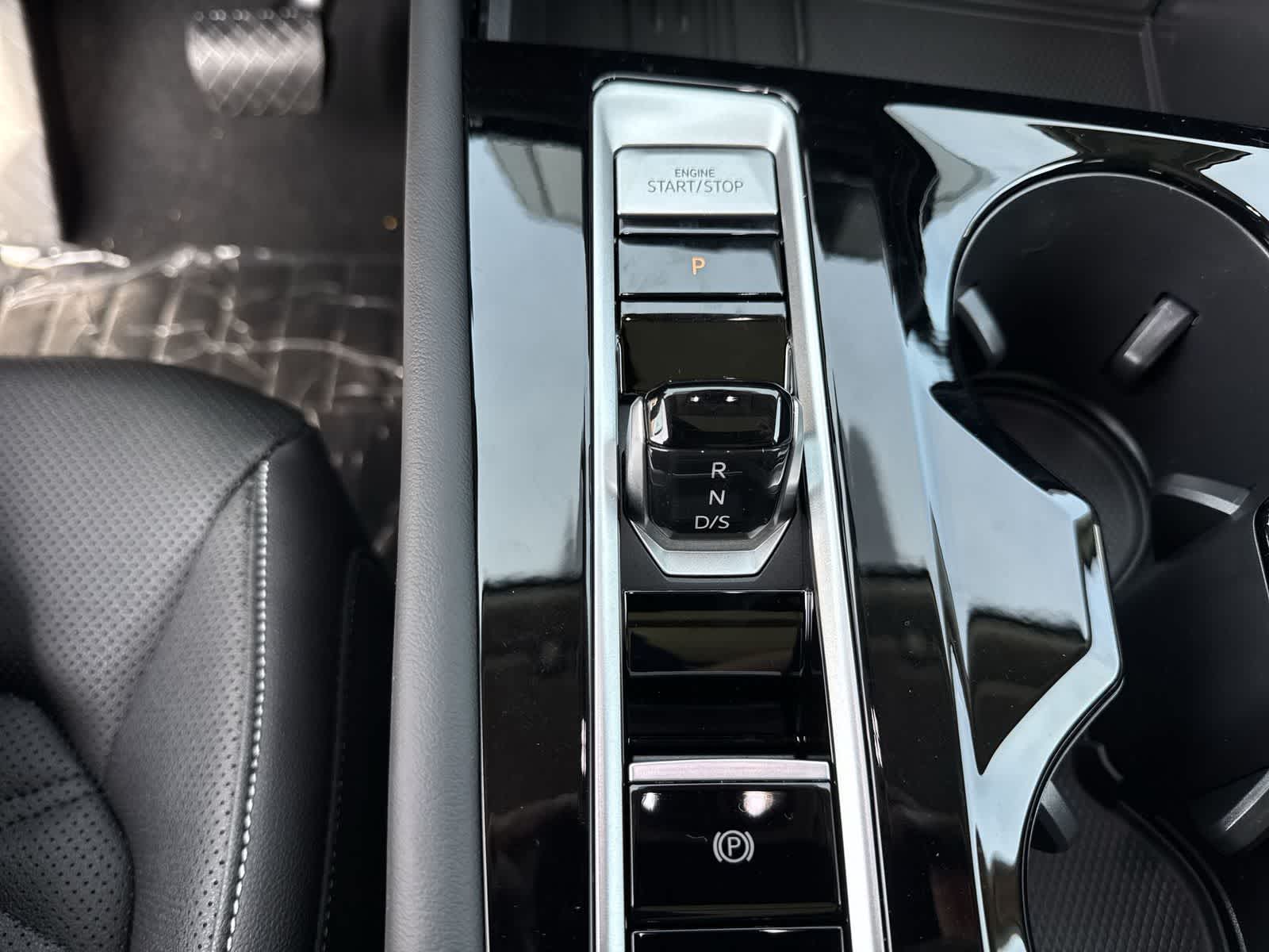 Volkswagen Atlas 2.0T SE con tecnología 2026