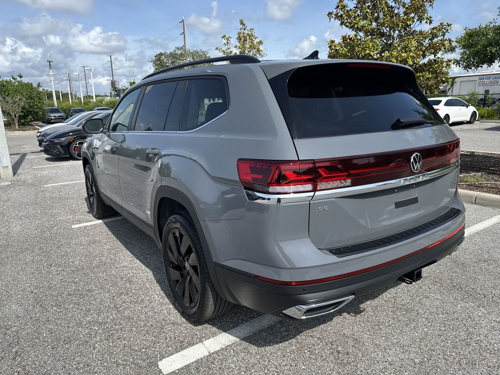 Volkswagen Atlas 2.0T SE con tecnología 2026