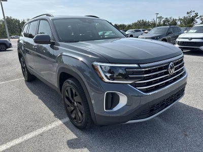 Volkswagen Atlas 2.0T SE con tecnología 2026