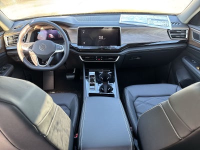 Volkswagen Atlas 2.0T SE con tecnología 2026