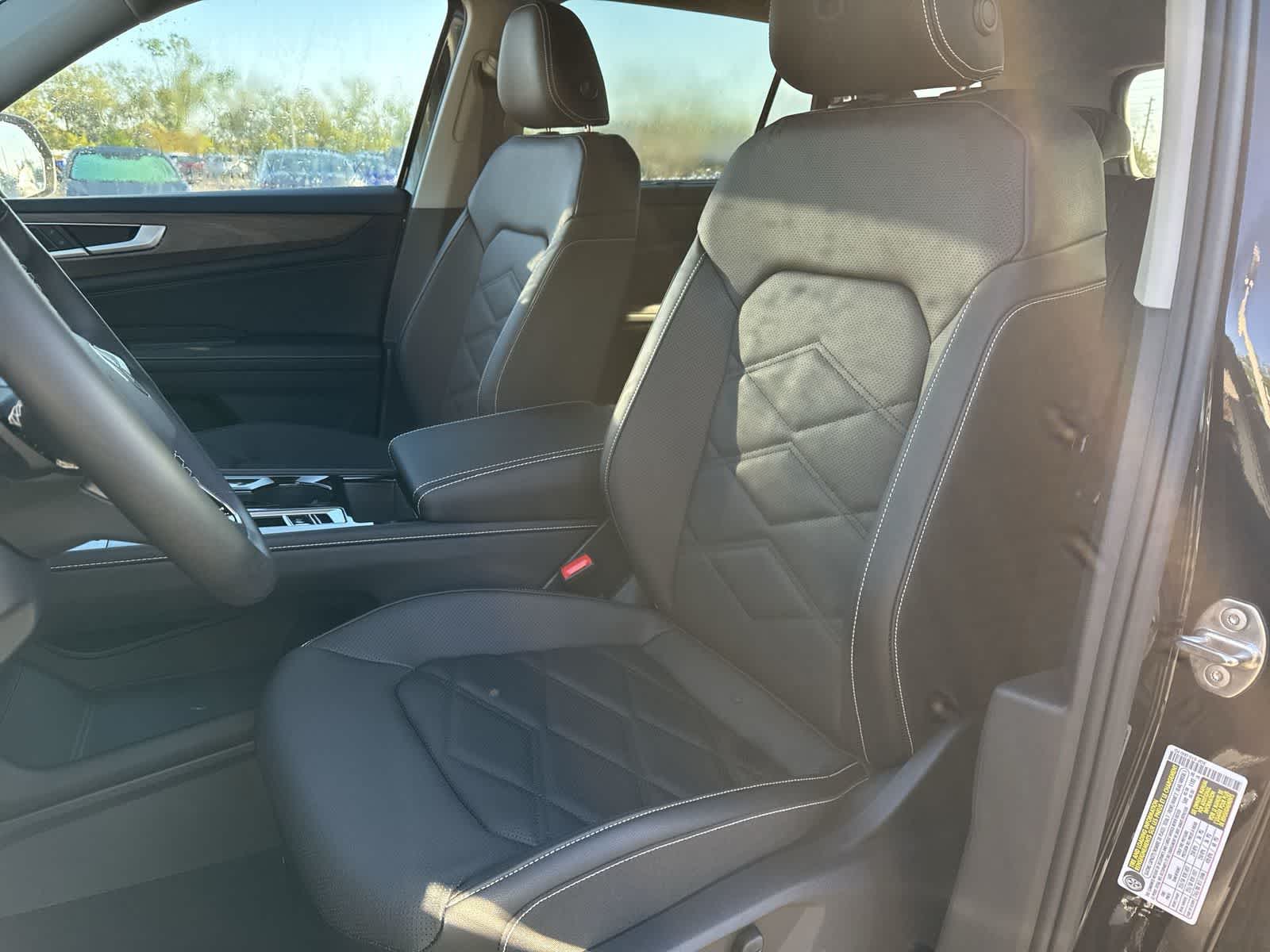 Volkswagen Atlas 2.0T SE con tecnología 2026