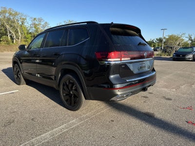 Volkswagen Atlas 2.0T SE con tecnología 2026