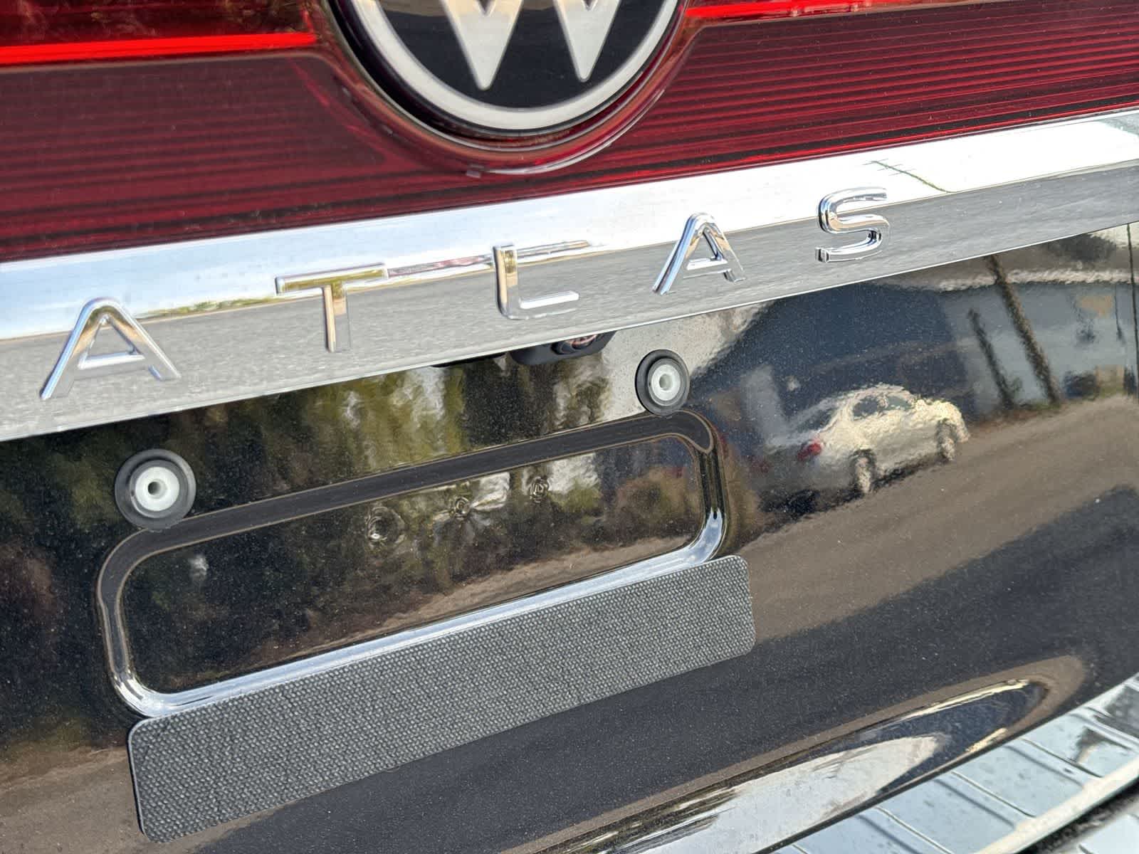 Volkswagen Atlas 2.0T SE con tecnología 2026