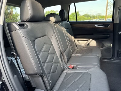 Volkswagen Atlas 2.0T SE con tecnología 2026