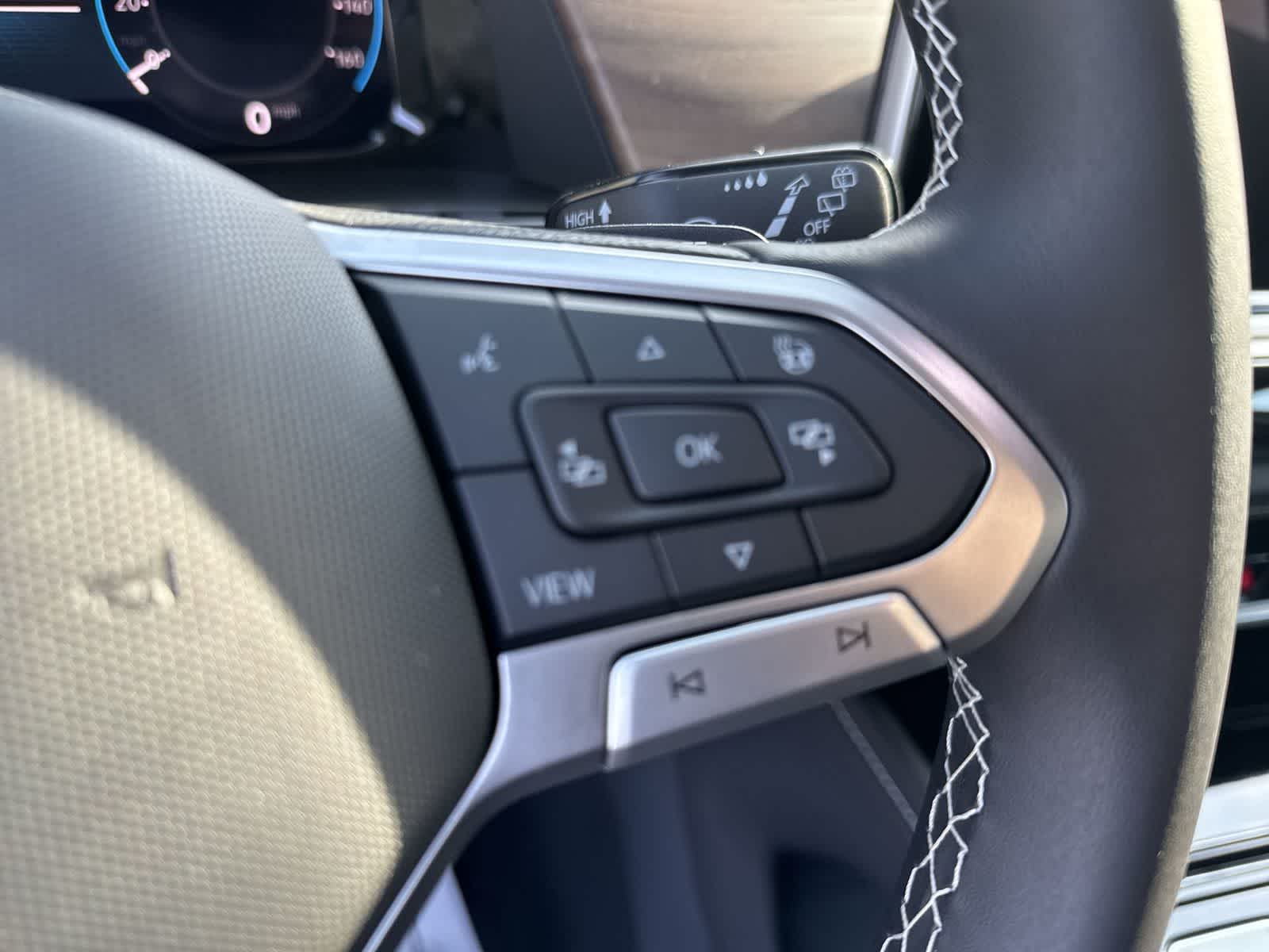 Volkswagen Atlas 2.0T SE con tecnología 2026