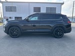 Volkswagen Atlas 2.0T SE con tecnología 2026