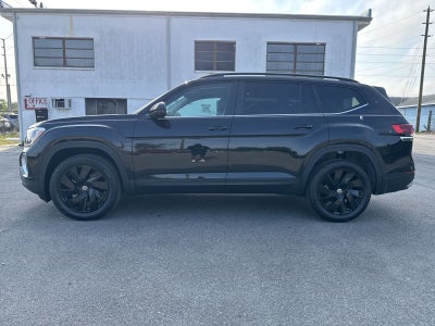 Volkswagen Atlas 2.0T SE con tecnología 2026