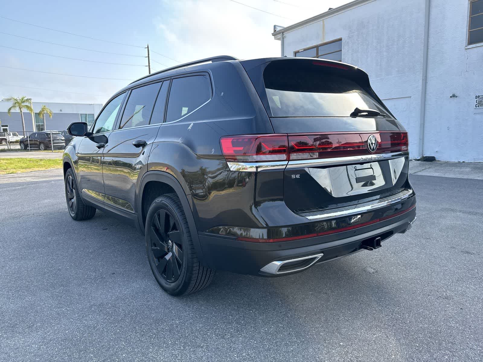 Volkswagen Atlas 2.0T SE con tecnología 2026