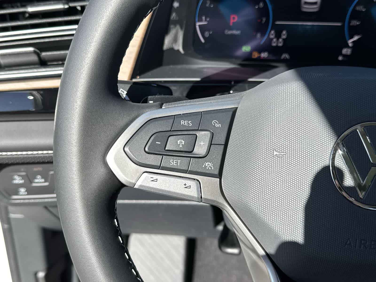 Volkswagen Atlas 2.0T SE con tecnología 2026