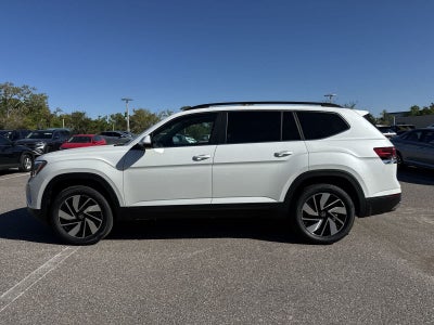 Volkswagen Atlas 2.0T SE con tecnología 2026