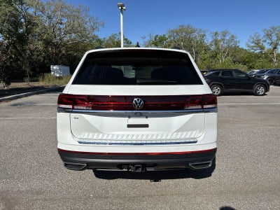 Volkswagen Atlas 2.0T SE con tecnología 2026