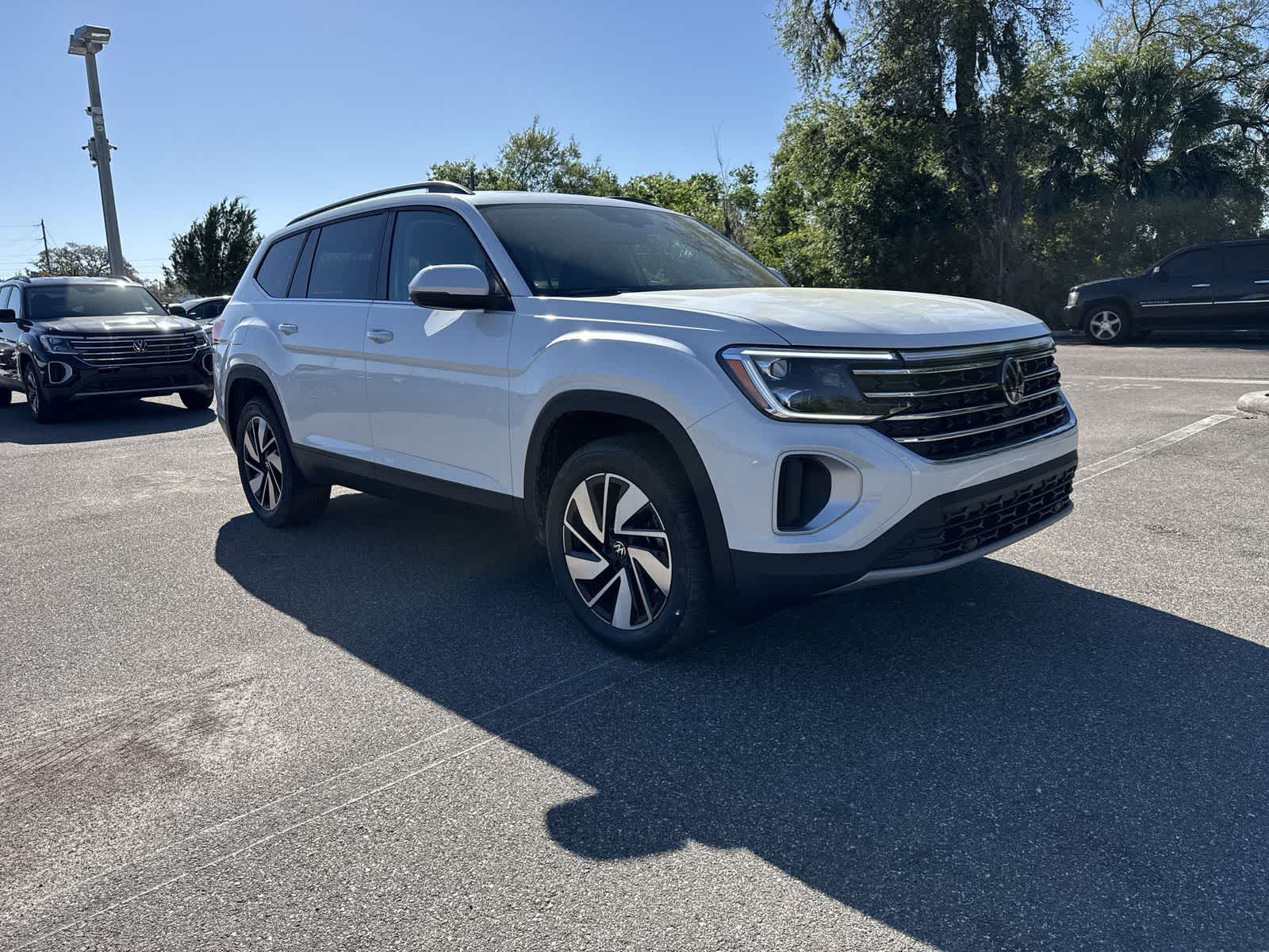 Volkswagen Atlas 2.0T SE con tecnología 2026