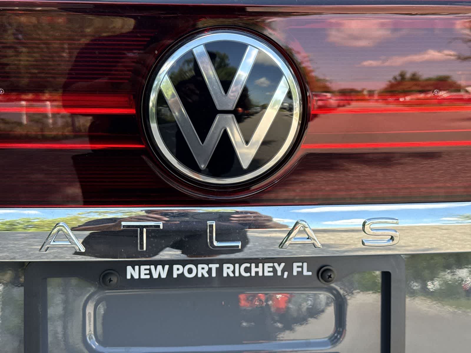 Volkswagen Atlas 2.0T SE con tecnología 2026