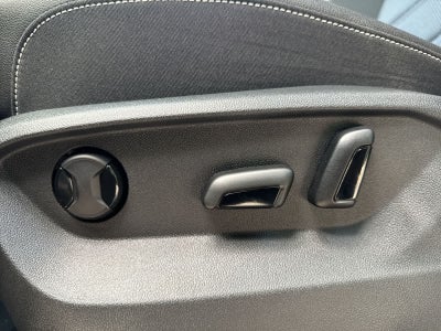 Volkswagen Atlas 2.0T SE con tecnología 2026