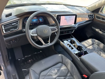 Volkswagen Atlas 2.0T SE con tecnología 2026
