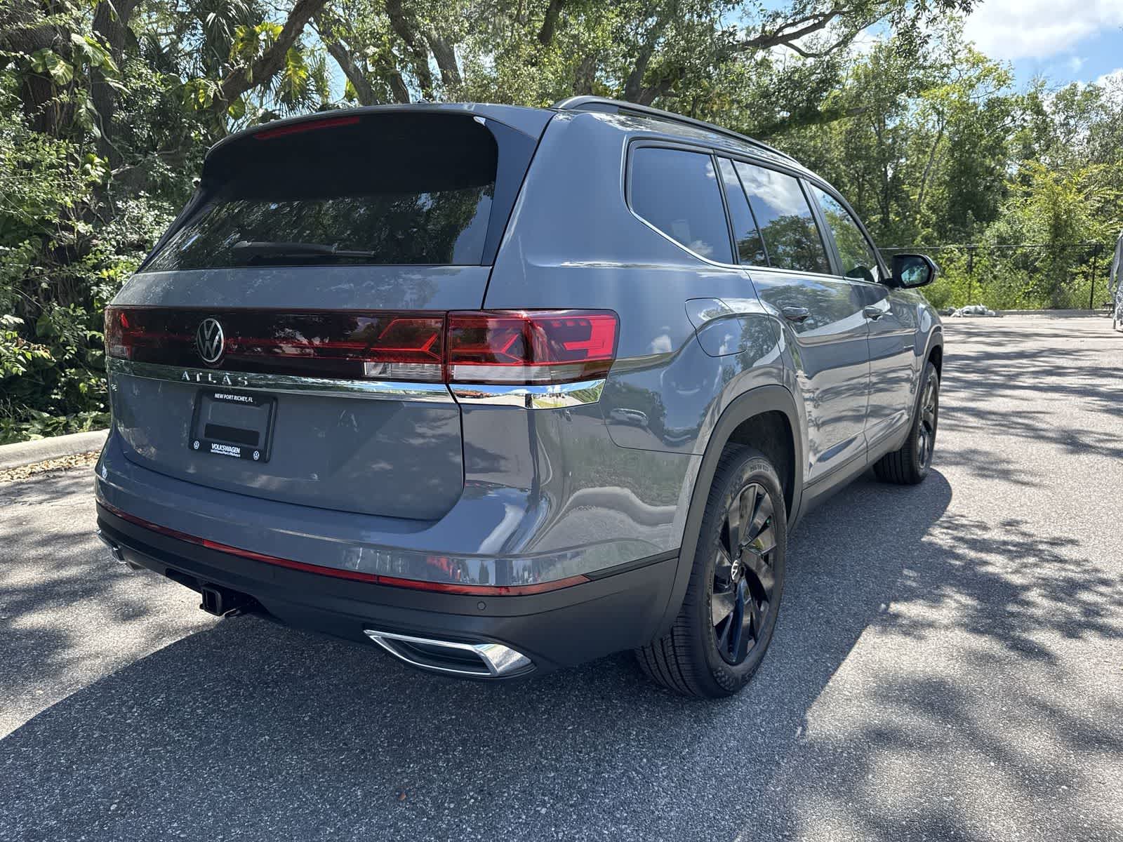 Volkswagen Atlas 2.0T SE con tecnología 2026
