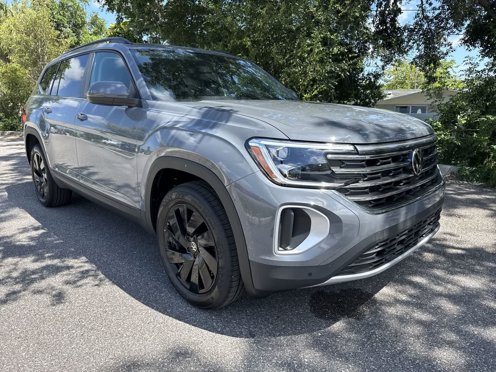 Volkswagen Atlas 2.0T SE con tecnología 2026