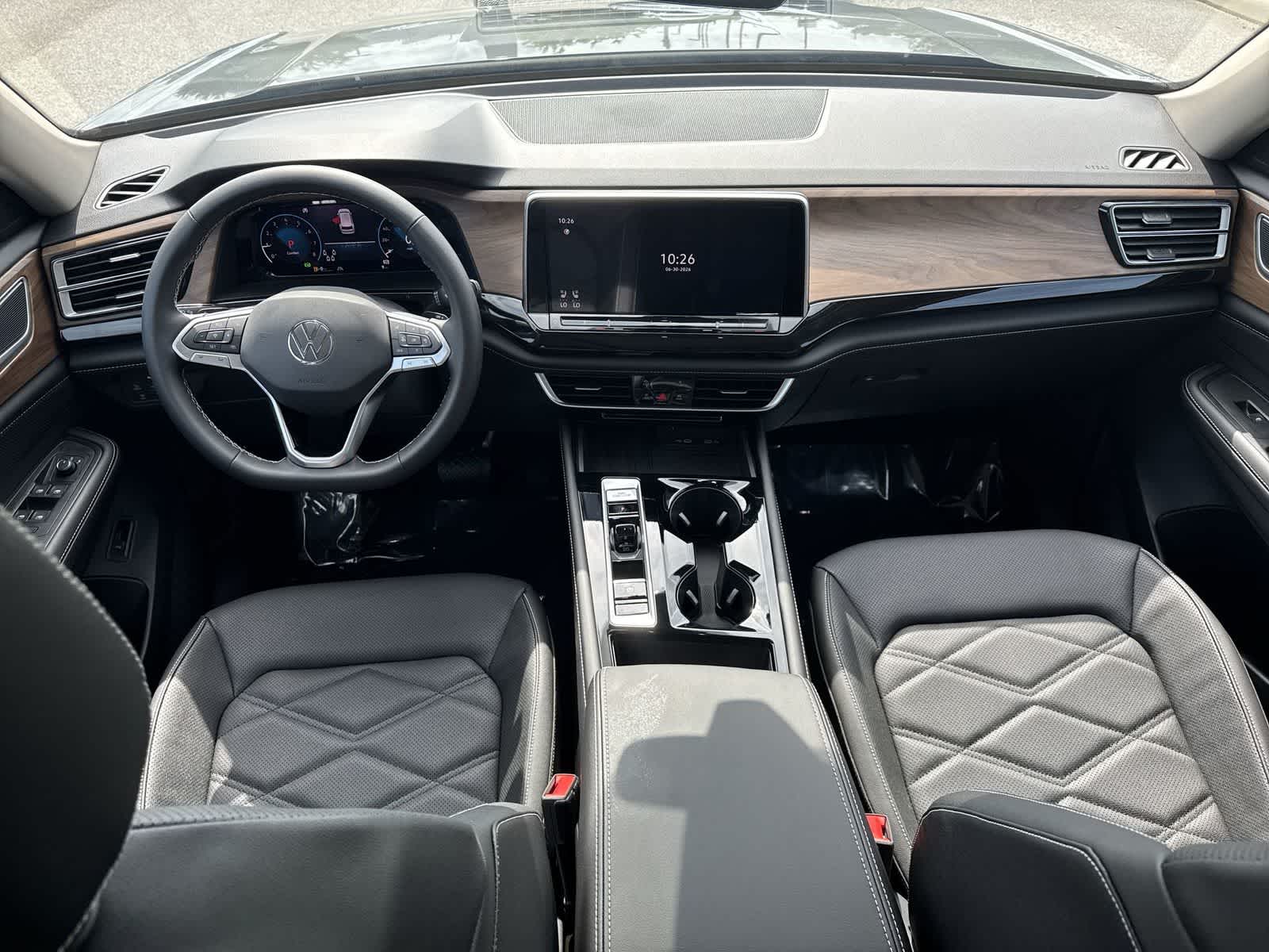 Volkswagen Atlas 2.0T SE con tecnología 2026