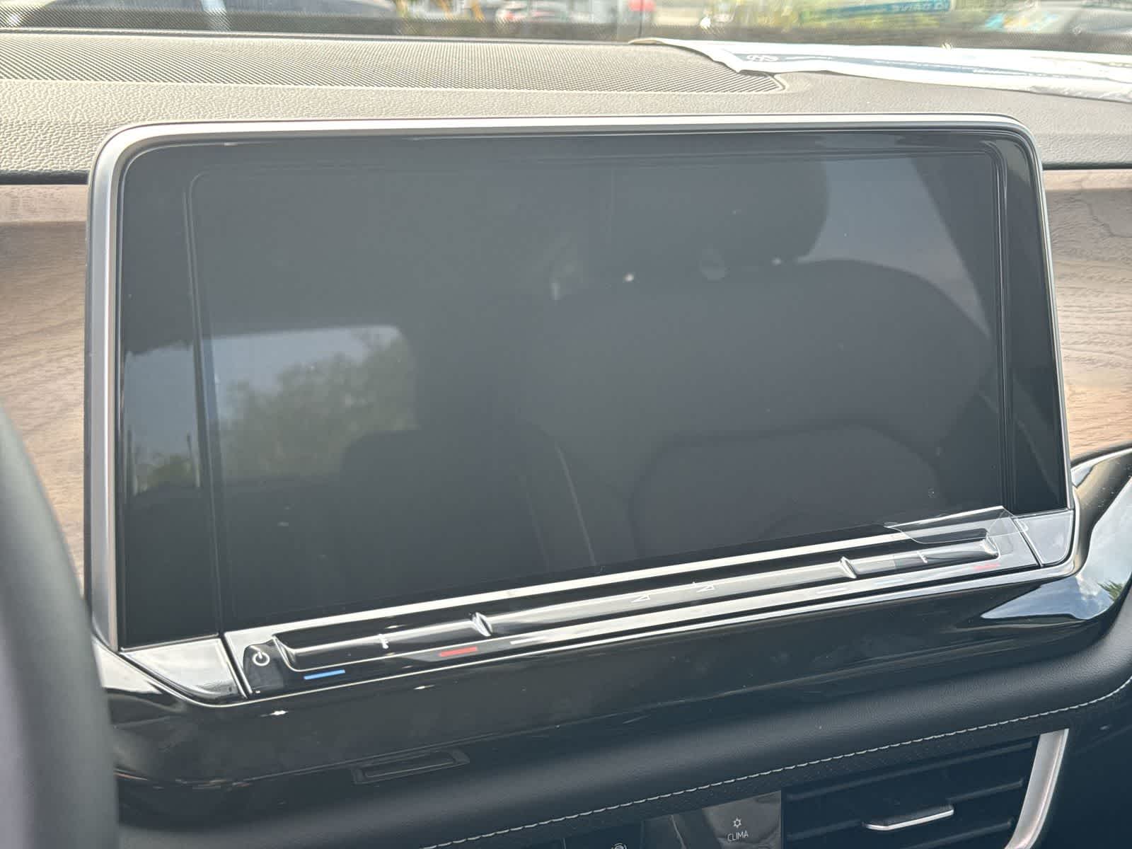 Volkswagen Atlas 2.0T SE con tecnología 2026