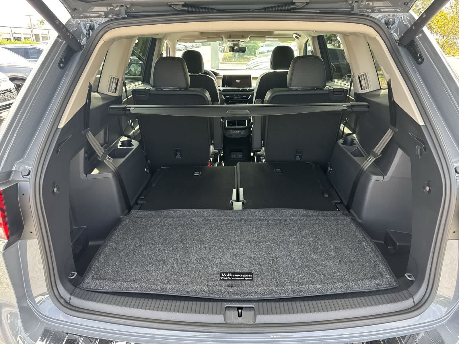 Volkswagen Atlas 2.0T SE con tecnología 2026