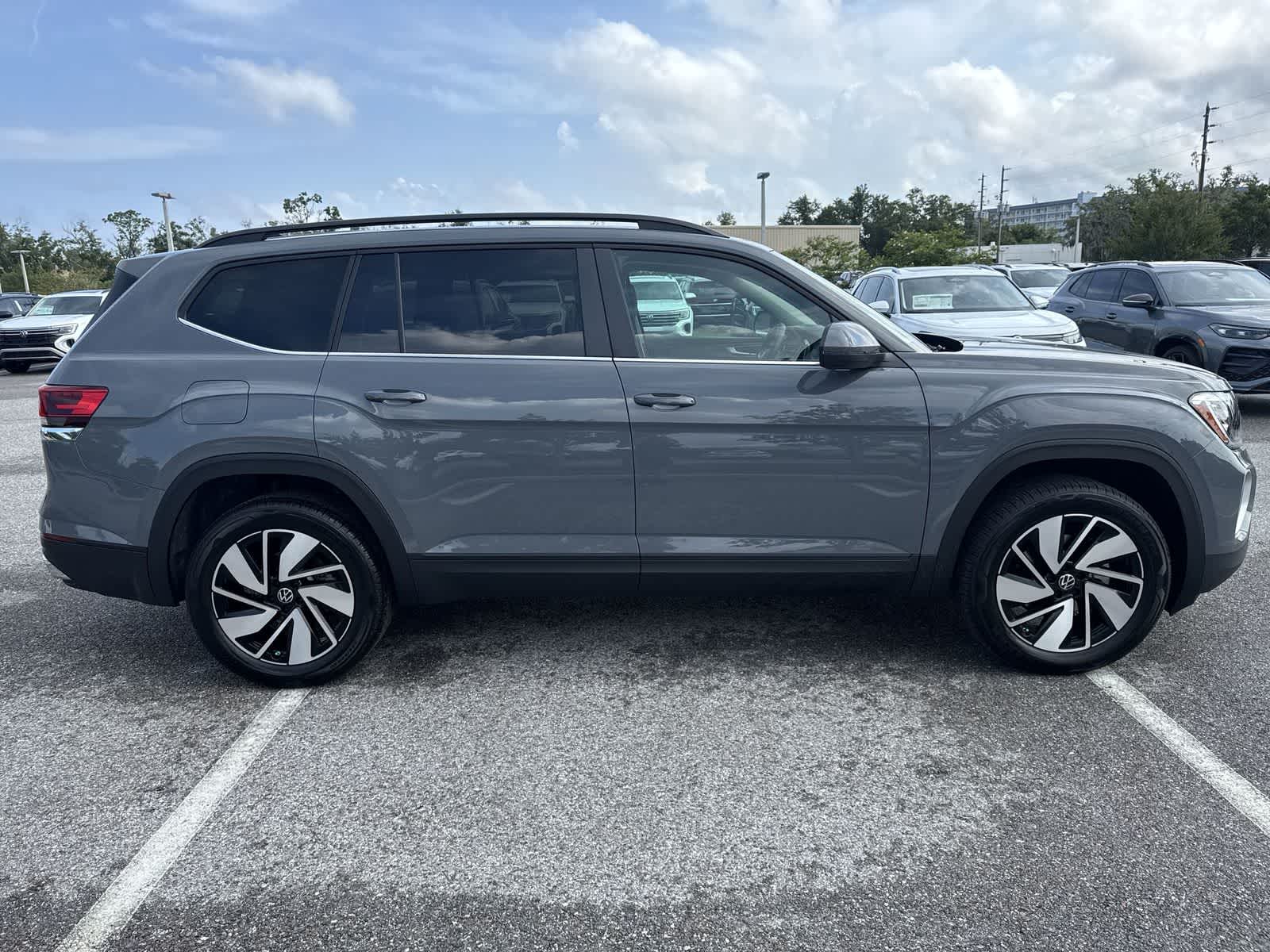 Volkswagen Atlas 2.0T SE con tecnología 2026