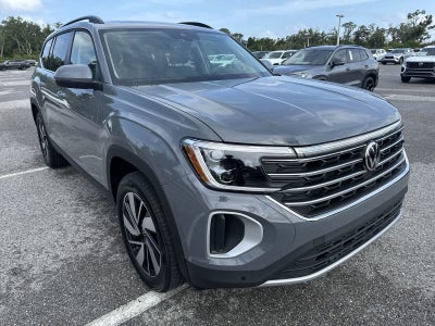 Volkswagen Atlas 2.0T SE con tecnología 2026