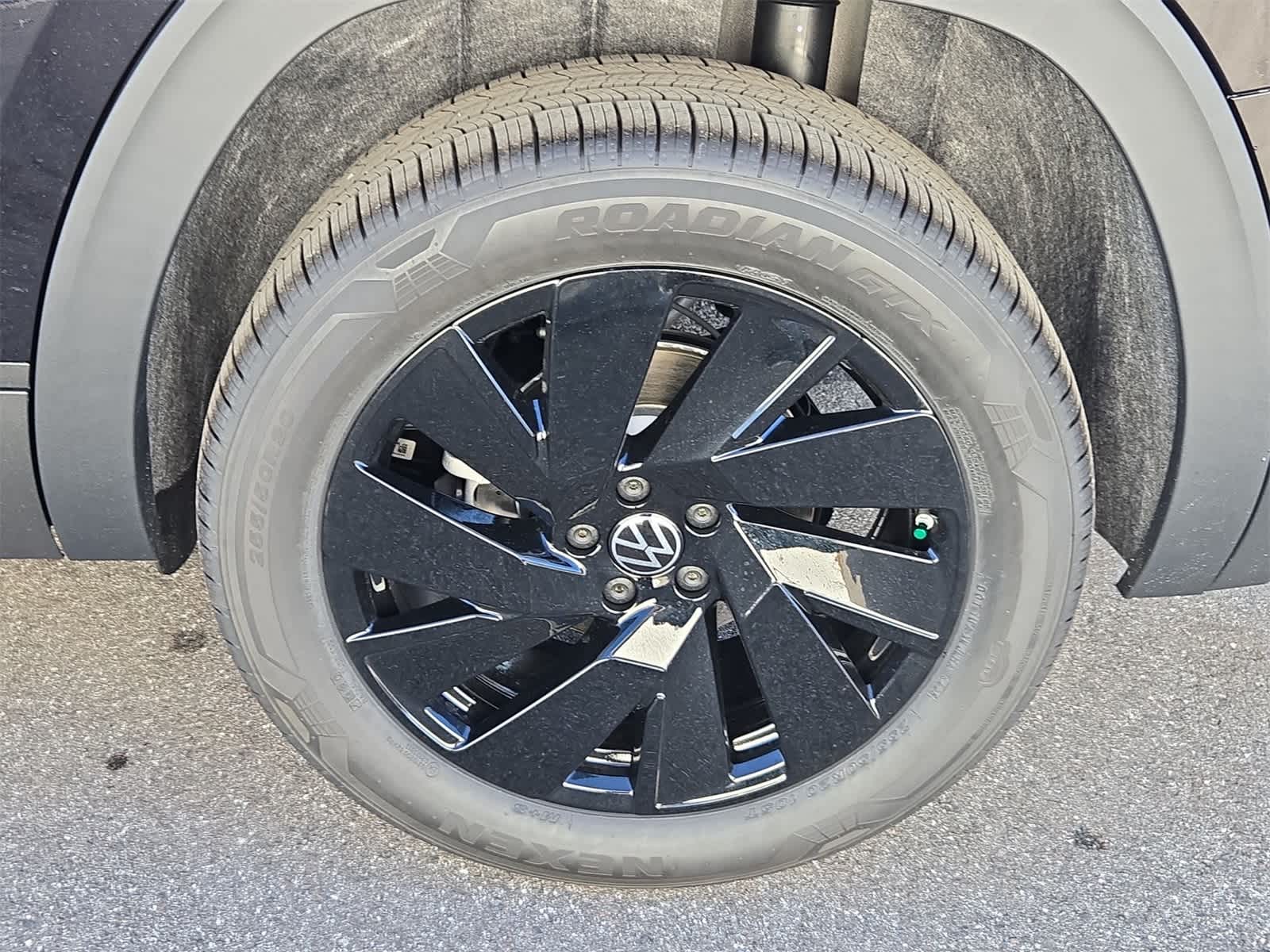 Volkswagen Atlas 2.0T SE con tecnología 2026