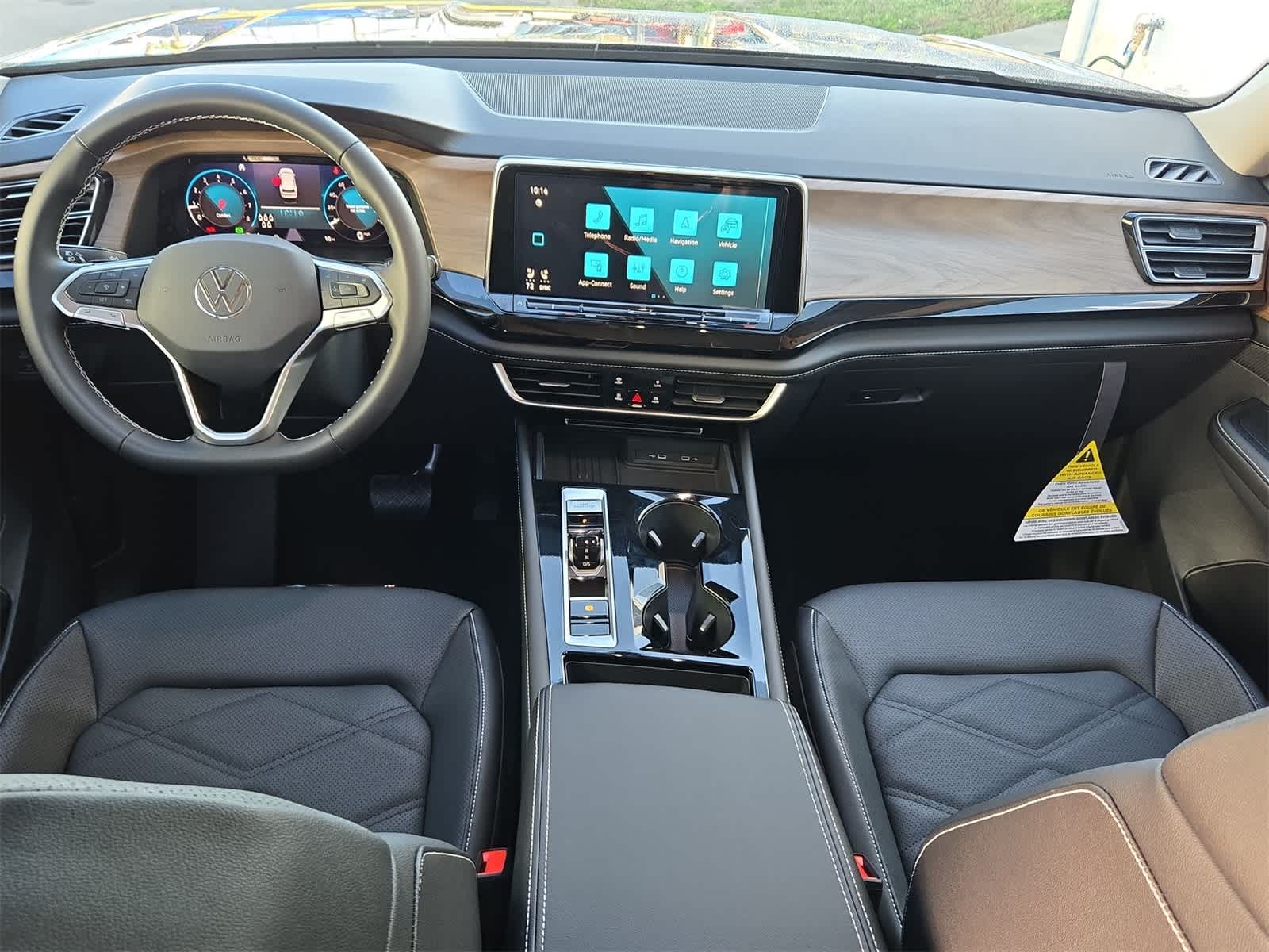 Volkswagen Atlas 2.0T SE con tecnología 2026