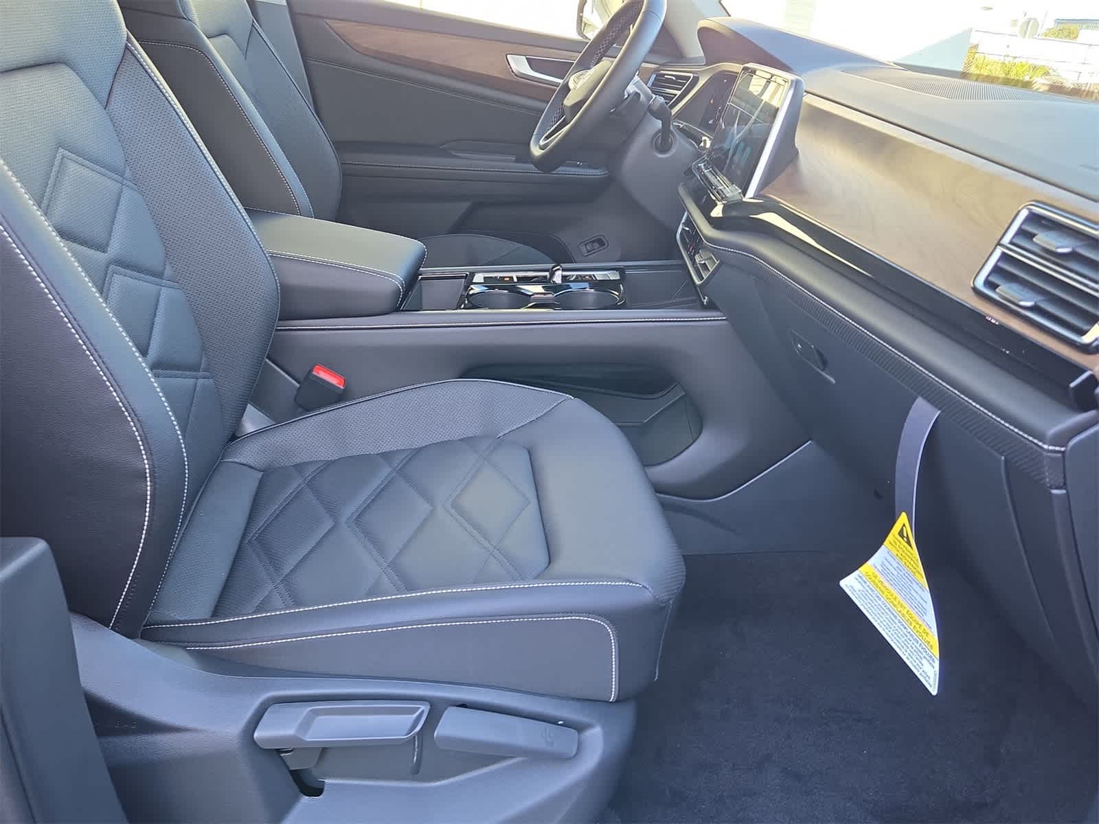 Volkswagen Atlas 2.0T SE con tecnología 2026