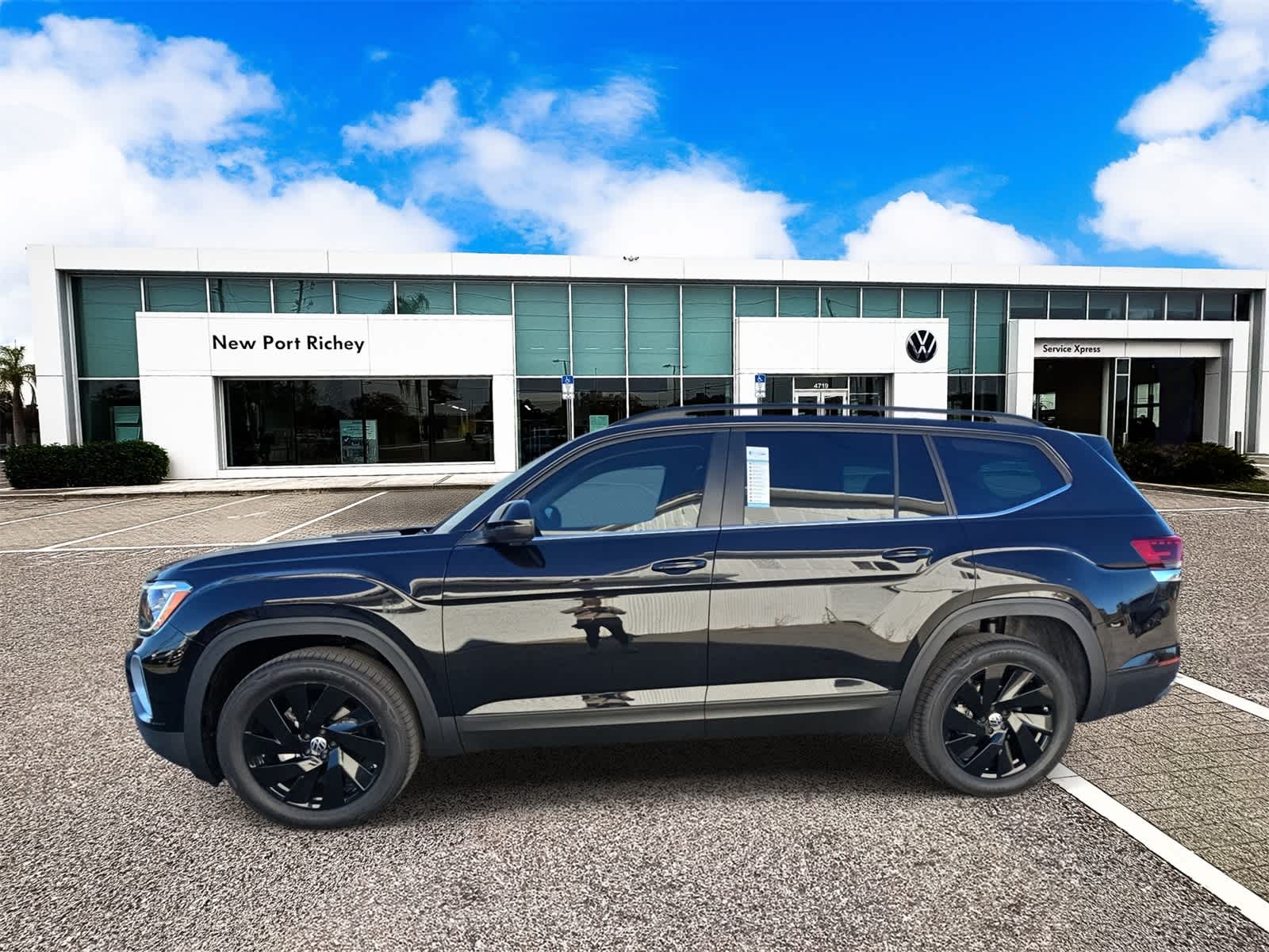 Volkswagen Atlas 2.0T SE con tecnología 2026