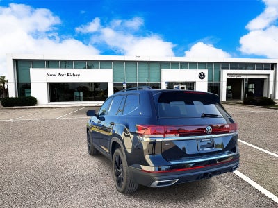 Volkswagen Atlas 2.0T SE con tecnología 2026