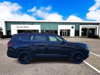 Volkswagen Atlas 2.0T SE con tecnología 2026