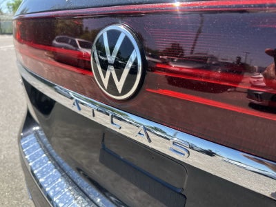 Volkswagen Atlas 2.0T SE con tecnología 2026