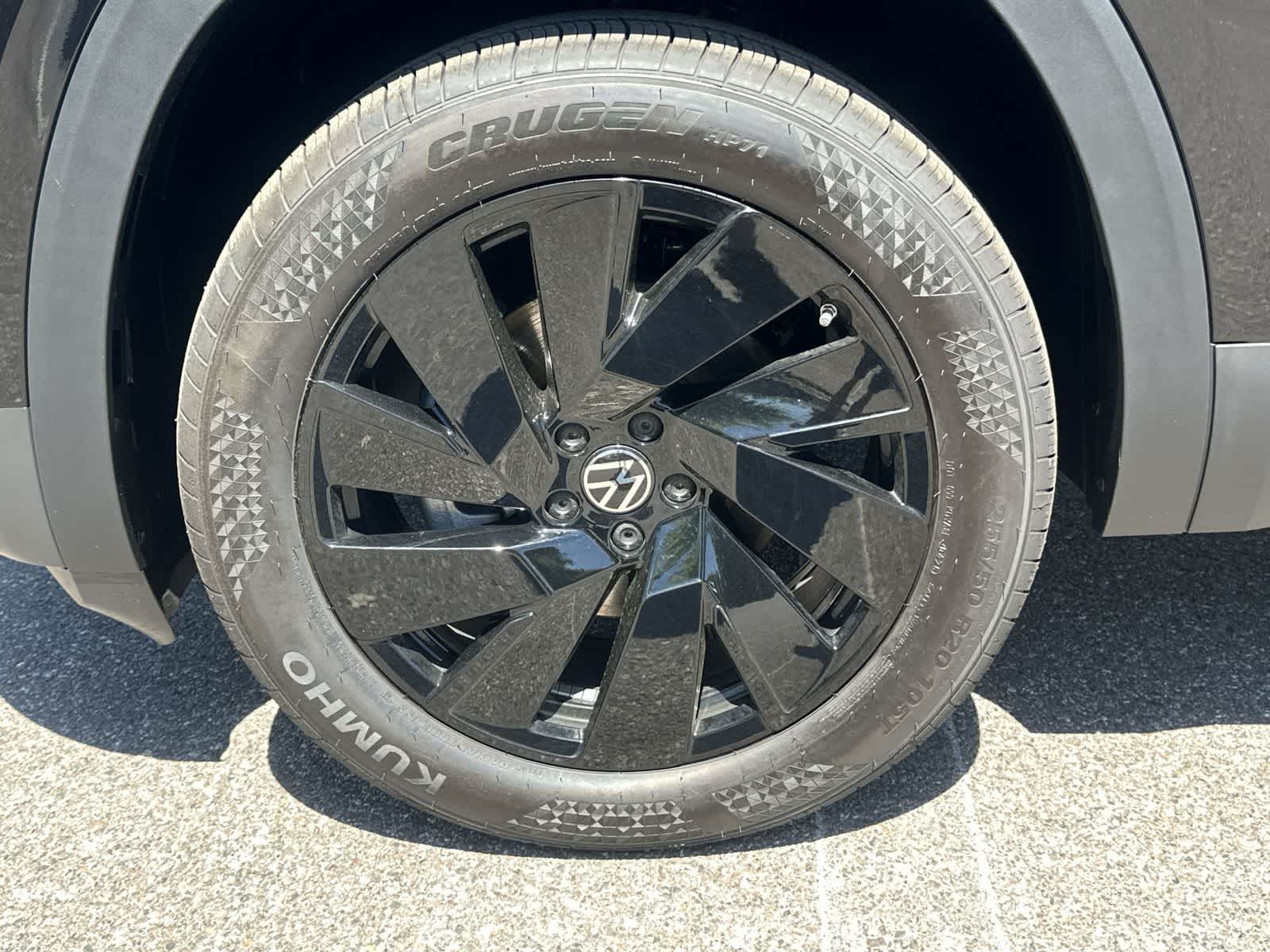 Volkswagen Atlas 2.0T SE con tecnología 2026